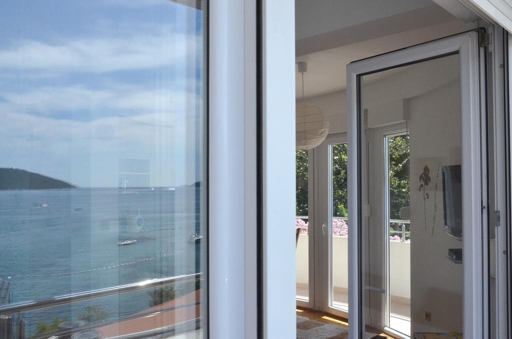 Apartments Bellevue - Otasevic Herceg Novi Bilik gambar