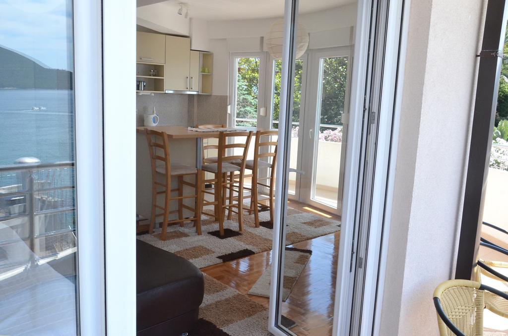 Apartments Bellevue - Otasevic Herceg Novi Bilik gambar