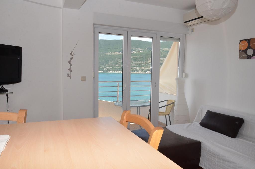Apartments Bellevue - Otasevic Herceg Novi Bilik gambar